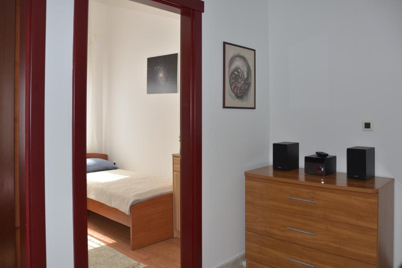 Pino Apartment Pula Exterior foto