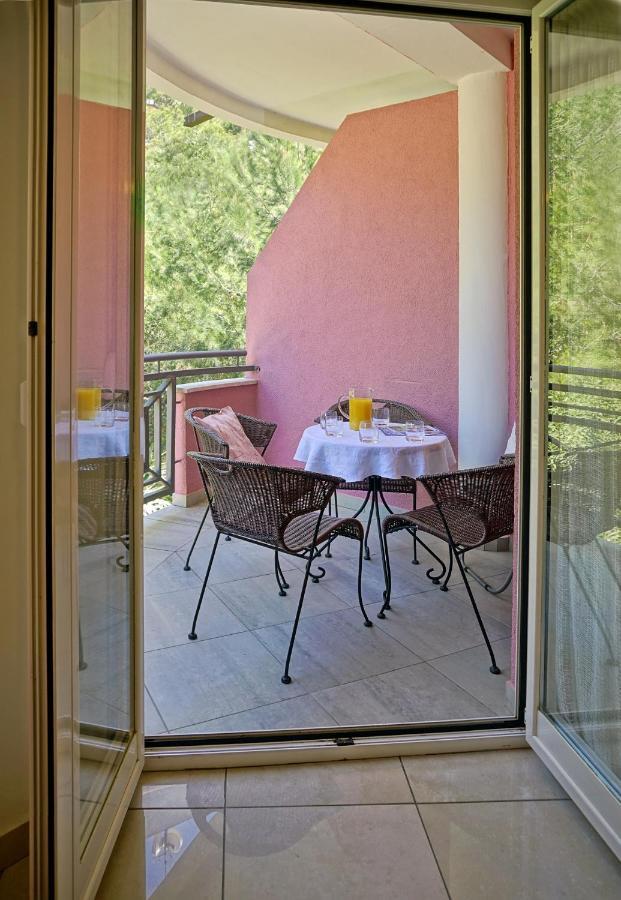 Pino Apartment Pula Exterior foto